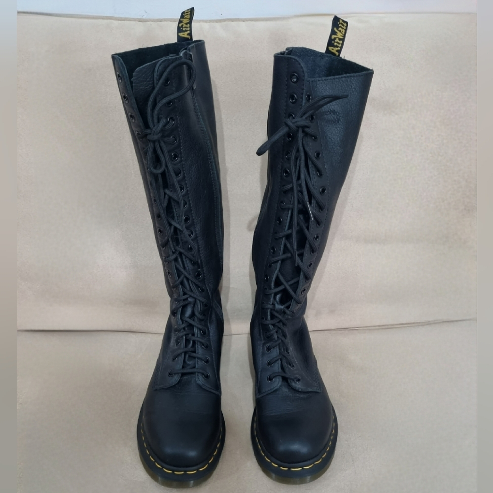 Dr. Martens 1B60 Bex Pisa leather boots
